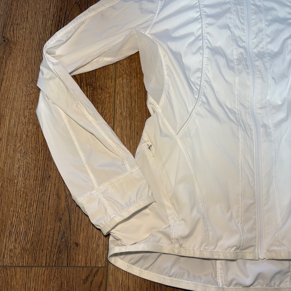 Lululemon Athletica White Full Zip Lightweight Jacket Womens 8 Thumbholes - Picture 2 of 15